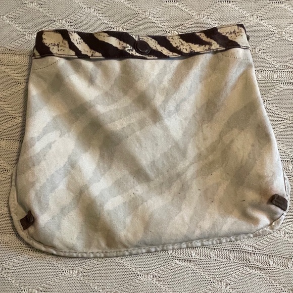 Cute Zebra Striped Cloth Hobo Purse - Picture 8 of 9
